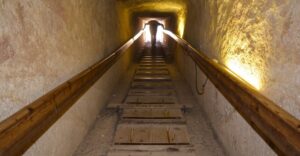 Ancient-Egypt-inside-great-pyramid-of-giza-worth-knowing-that