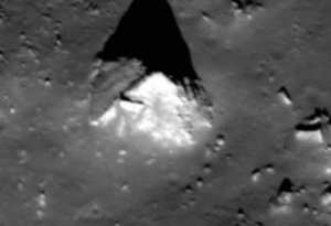 pyramid-on-the-moon
