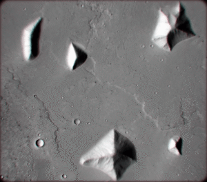 pyramids-on-cydonia-mars-pyramid-formations-on-mars